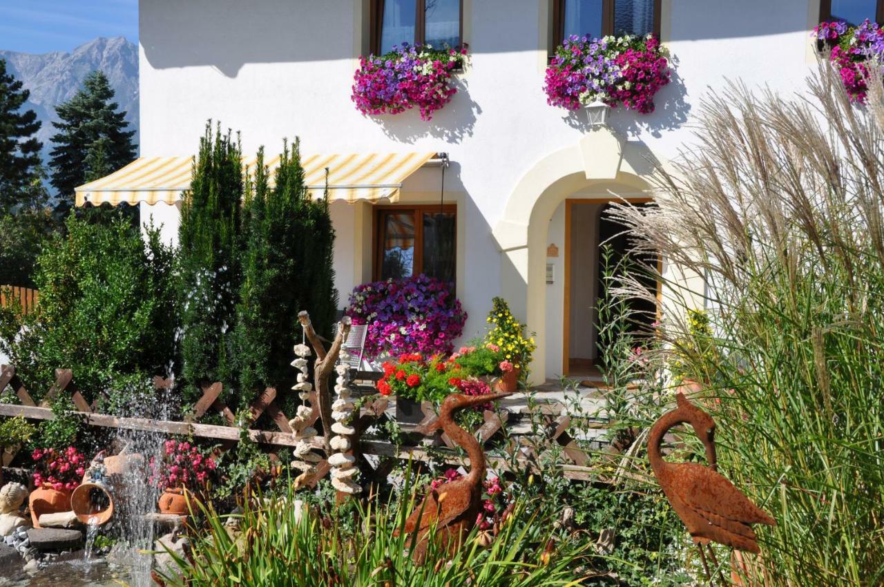 Gaestehaus Alpenblick Mutters Exterior foto